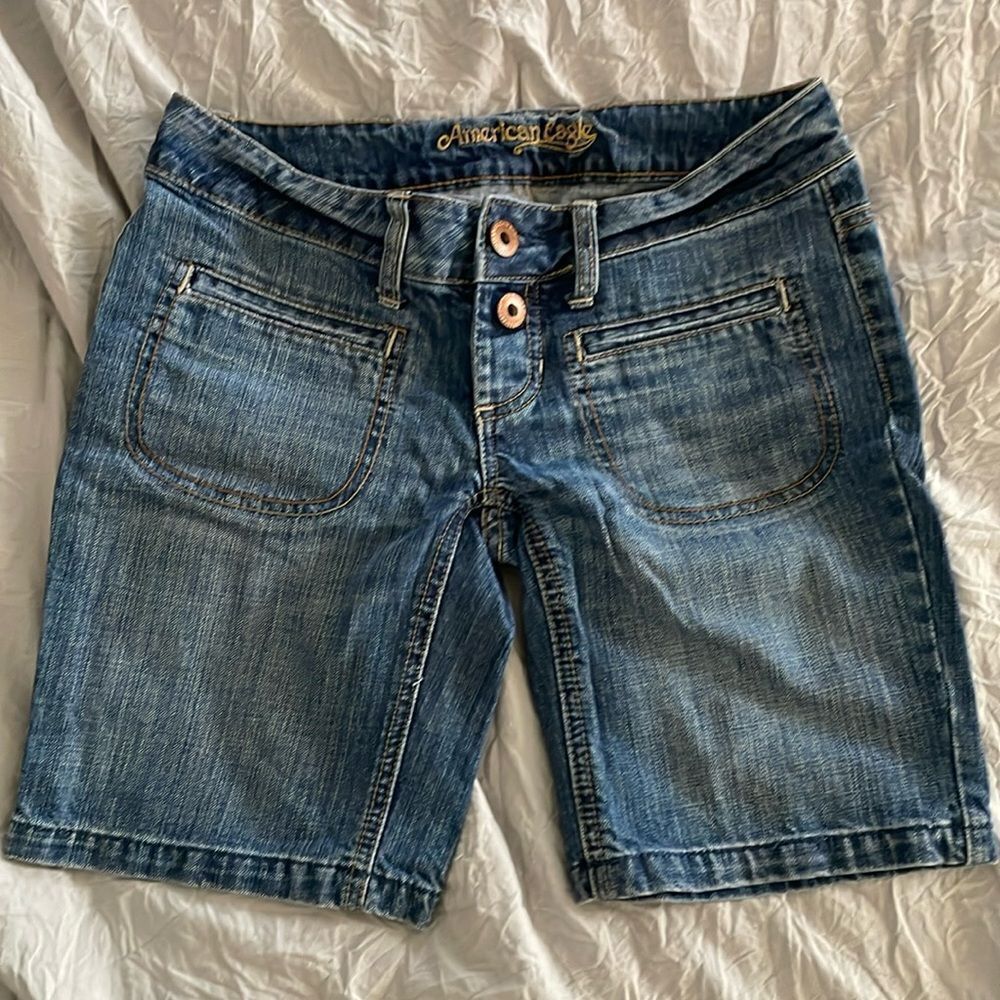 American Eagle Denim Shorts Classic Blue Wash Women's Size 2